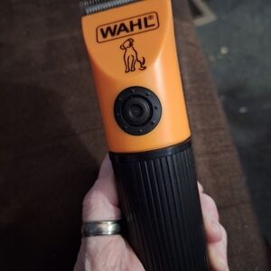 Wahl Orange and Black Pet Clipper